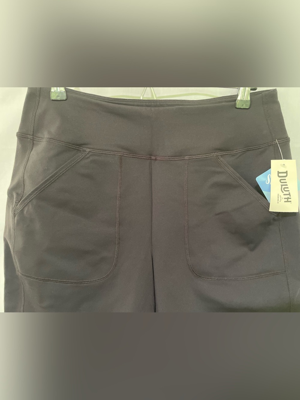 Duluth Trading Co Black Women's NoGA Classic 7” Utility Stretch Shorts Size - Picture 3 of 14